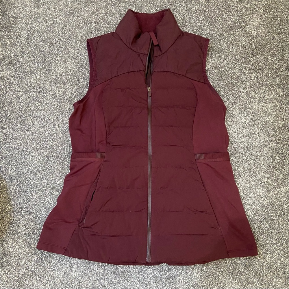 Lululemon Sz 12 Down for it all jacket EUC